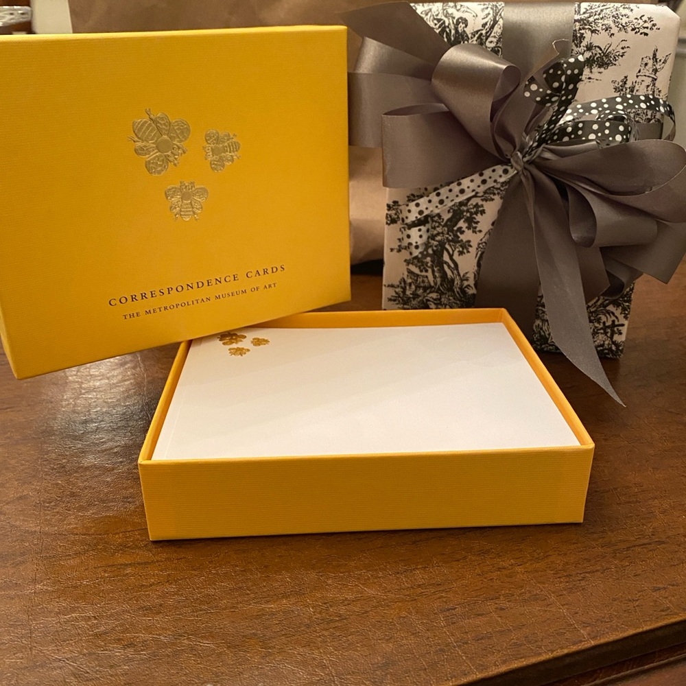 Metropolitan Museum of Art Bumblebee Set - 25 Correspondence Cards/Envelopes